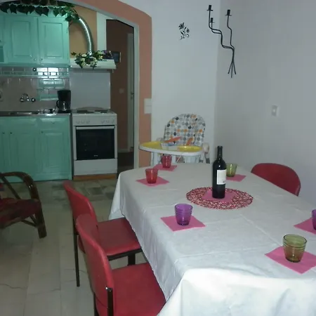 Appartamento Artemis & *